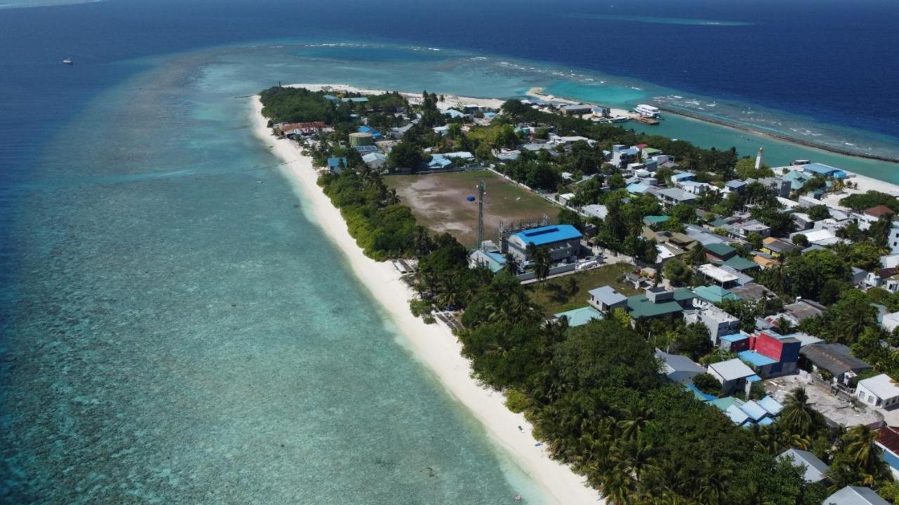 Ukulhas Villa Beach Hotel Exterior foto